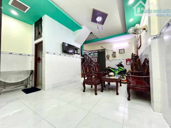NHÀ TÂN BÌNH KHU VIP BÀU CÁT,NGANG GẦN 5M,HẺM Ô TÔ,58M2(4.9×12),4 PHÒNG NGỦ, CHỈ 7 xx TỶ - 1