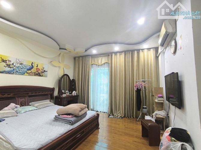 🏠 BÁN NHÀ NGỌC LÂM – LONG BIÊN - 3 TẦNG – 3 NGỦ – 35M² - MT 4M – GIÁ 5,2 TỶ - 1
