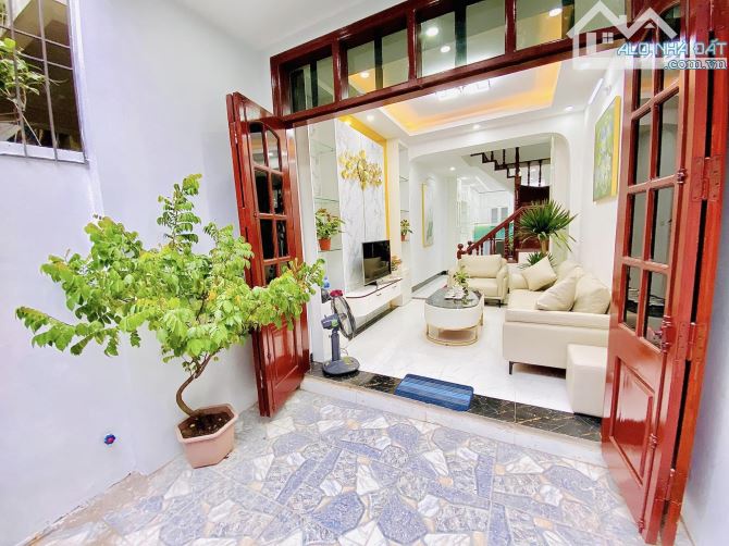 Bán nhà Định Công DT 50m2x5 tầng, nhà ở luôn, giá 7.88 tỷ, oto đỗ cửa - 1