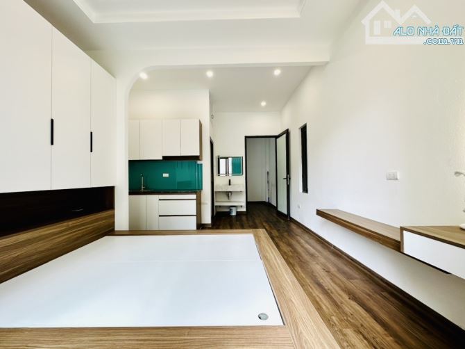 SIÊU PHẨM PHÂN LÔ 5Tầng MỚI CỨNG - ĐÊ LA THÀNH-Ô CHỢ DỪA CHỈ HƠN 7tỷ - 1