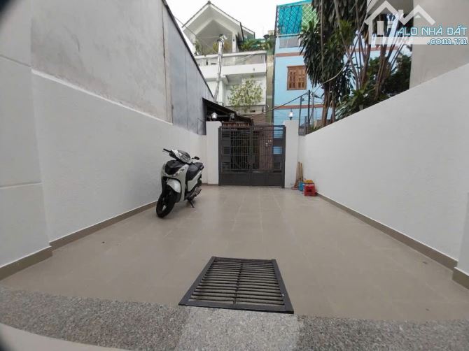 Nhà 3 tầng đường TÂN THỚI NHẤT 01, phường TÂN THỚI NHẤT, Q12, dt 91,4m2 (4mx22,9m). 6,6Tỷ - 1