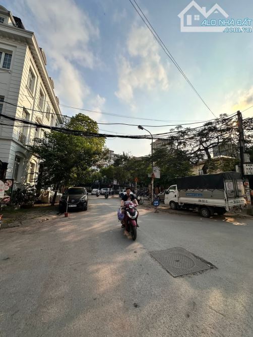 Hiếm! Biệt Thự KĐT Mễ Trì Thượng quận nam Từ Liêm 76m² 4 tầng mt 5m.  Chỉ  20,78 tỷ - 1