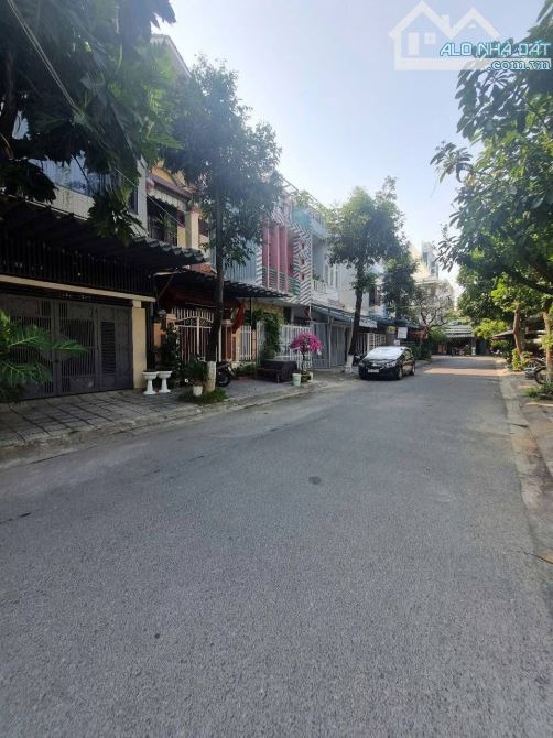 Bán nhà 2 tầng MT Phạm Thế Hiển Giá 5.6 tỷ 4.5x16.5=75m Hướng Tây - 1
