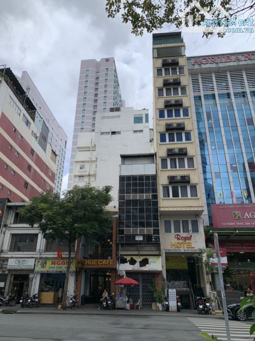 Mặt tiền trục đường 3/2 ngay góc Nguyễn Kim, DT 4x20m, trệt lầu. HĐT 45tr/1th. Gía 32 tỷ - 1