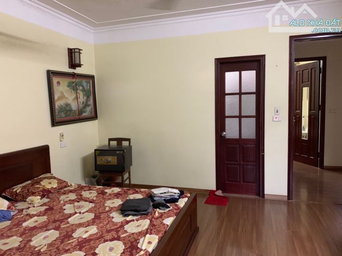 Cho thuê nhà Nguyễn Ngọc Nại – Thanh Xuân DT 55m x 5 tầng, ngõ đẹp ôtô đỗ cửa, giá 16tr/th - 1