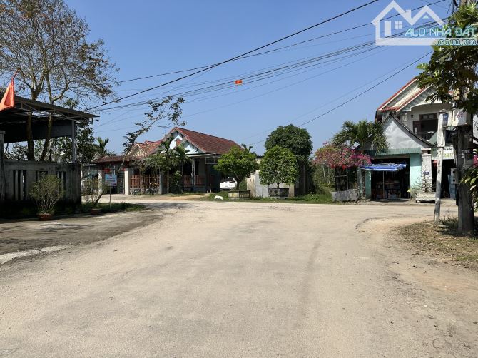 Mặt Tiền Hoàng Phan Thái - Thuỷ Lương - 213m2 - 890 Triệu - 1