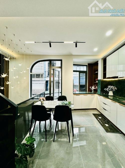 Bán Nhà Góc 2 Mặt Tiền Phường Nguyễn Cư Trinh Quận 1 , 6x14m , 3 Lầu , 7 Phòng , Giá 22 Tỷ - 1