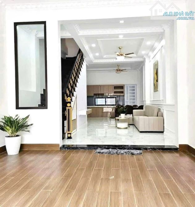 Chủ Nhà Đi Chuyển Công Tác Xa Bán Gấp Nhanh Căn 36m2x5 Tầng Ngay Gần ĐH TDTT - 1