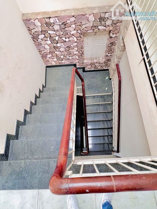 GẤP BÁN chỉ 6.55 tỷ TL! 70M², 4 Tầng/3PN, Ô TÔ ĐỖ CỬA, P8  Gò Vấp! - 1