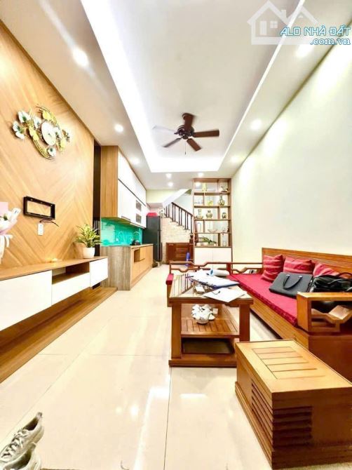 Kim Mã - View Đại sứ quán - Ngõ thông, gần phố Vạn Phúc - 2 thoáng vĩnh viễn - 1