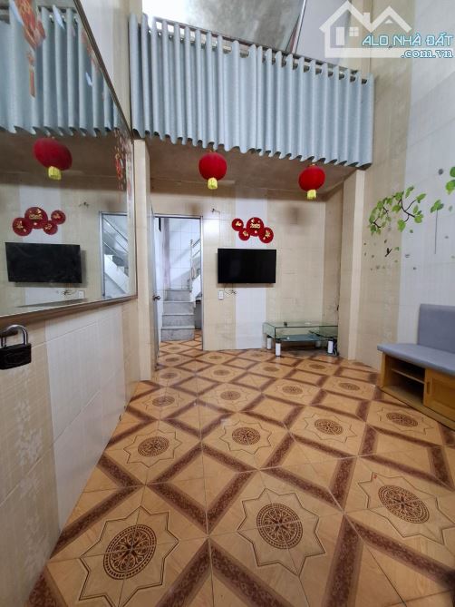 Bán nhà Dương Văn Bé – 18.5m² 2PN+ 2WC – 40m ra ô tô tránh – giá 4.3 tỷ - 1