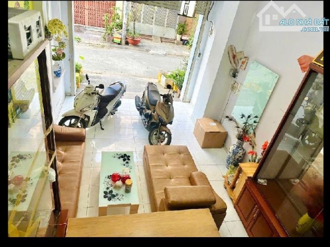 HẠ GIÁ BÁN GẤP NHÀ 60M2, 3 TẦNG KHU PHÂN LÔ VIP TRƯỜNG CHINH, TÂN PHÚ. - 1