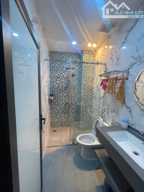 Cần bán ngay Nhà 4 tầng mới cực đẹp, oto vào tận nhà - Ngõ 739 Nguyễn Văn Linh, Hải Phòng - 1