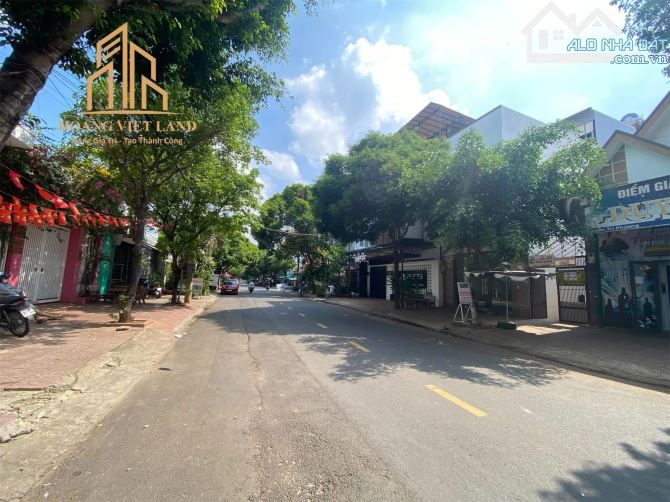 BÁN NHÀ MẶT TIỀN ĐƯỜNG NGUYỄN TRI PHƯƠNG - DT: 10x20m - TC: 100% - H: TÂY - 1