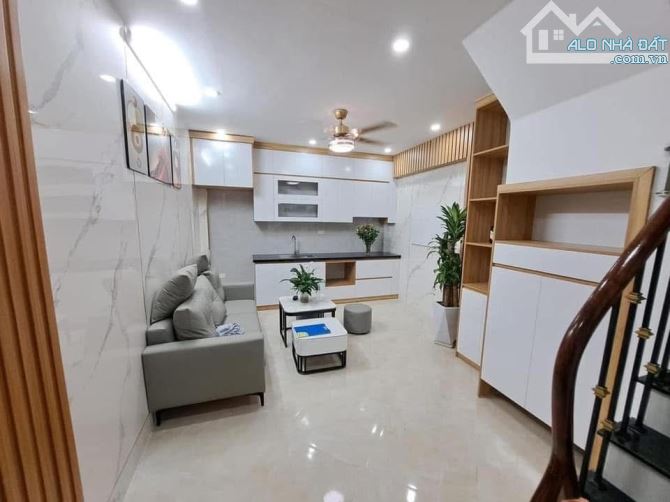 ba gác đỗ cửa, vài bước ra ô tô, nhà dân xây diện tích 36m, 4 tầng, giá 6.5 tỷ - 1