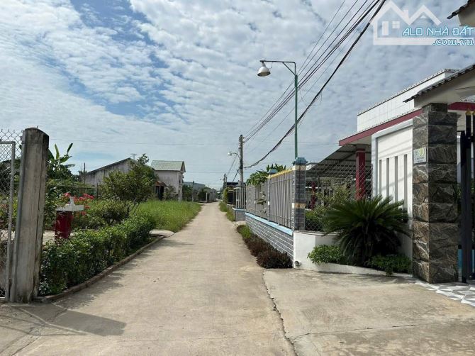 5×19,5 thổ ấp 4 nhựt chánh_Bến Lức_Long an 645 triệu Đường ôtô rẻ - 1