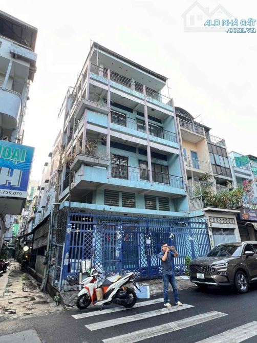 Cho thuê nhà góc 2 mặt tiền Nguyễn Tiểu La, Quận 10, 400m2 Sàn. - 1