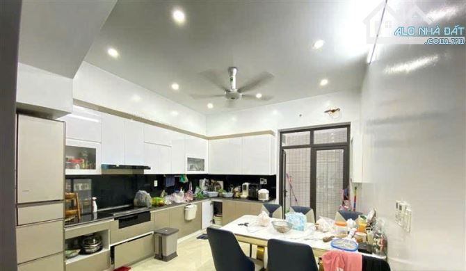 Bán nhà có thang máy cực đẹp trong ngõ 254 Văn Cao, Đằng Giang, Ngô Quyền, Hải Phòng - 1