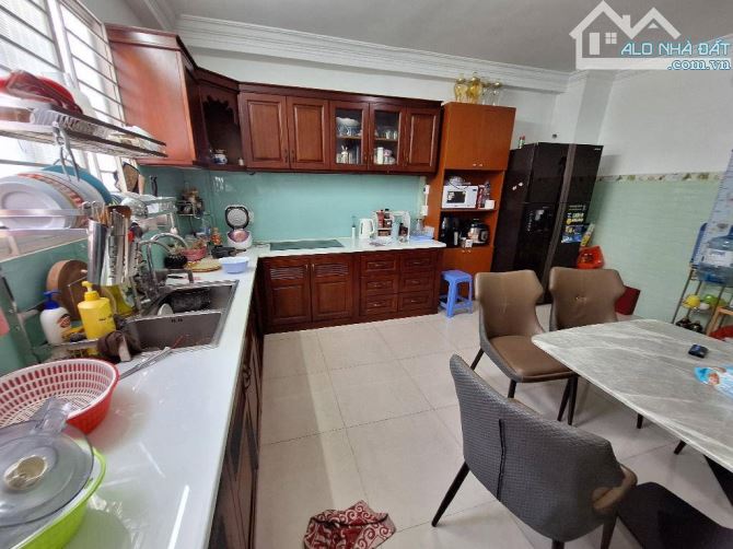 BÁN NHÀ 2 MẶT HẺM XE HƠI – NGUYỄN HỒNG ĐÀO, P.14, TÂN BÌNH – 60M² – CHỈ 11.5 TỶ - 1