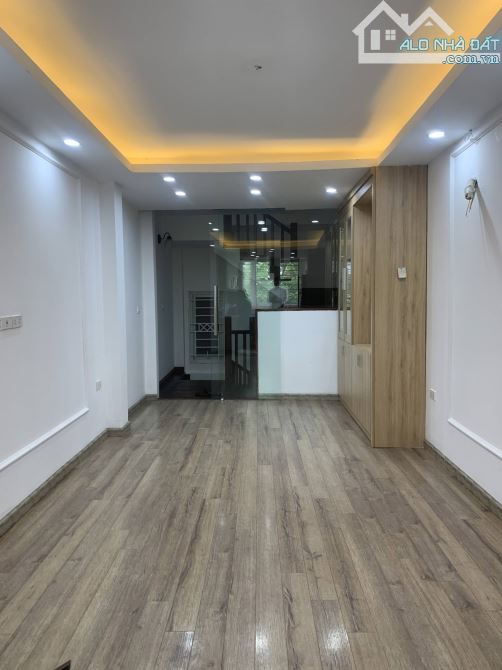 BÁN NHÀ PHỐ PHẠM NGỌC THẠCH -MẶT NGÕ TO NHƯ PHỐ VỈA HÈ - 2 THOÁNG – Ô TÔ TRÁNH – GIÁ 11.9 - 1