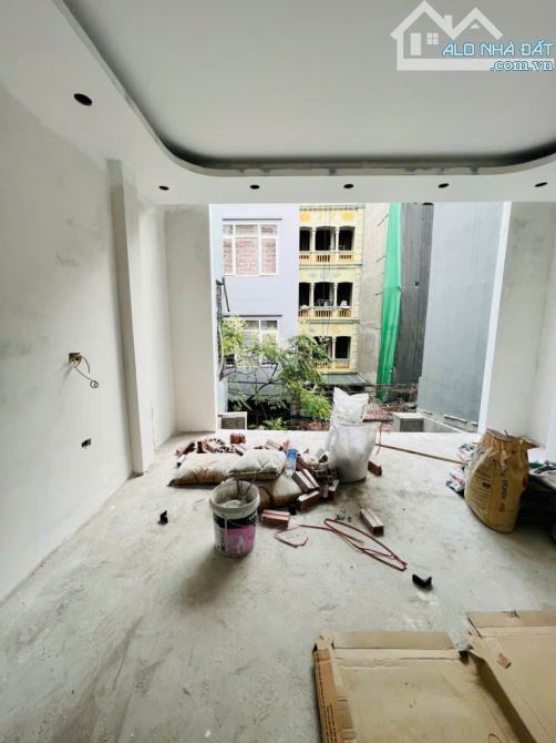 BÁN TÒA NHÀ 4 NỔI 1 HẦM TRẦN KHÁT CHÂN, NGÕ THÔNG, THANG MÁY, SÂN CỔNG, 68M2 GIÁ 12.X TỶ - 1