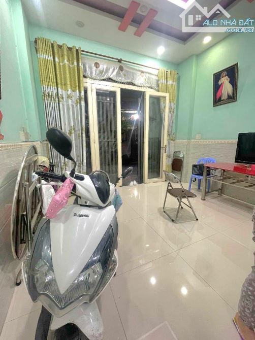 Bán nhà đường Lê Văn Quới, BHHA, Bình Tân, 44.4m² (4 x 11) x 4 tầng, chỉ 6.18 tỷ TL. - 1