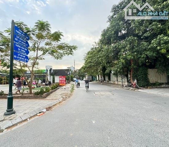 Bán nhà Ngọc Thuỵ Long biên 47m2 6 tầng mt 4.6m 13.6 tỷ thang máy gara ô tô ngõ thông - 1