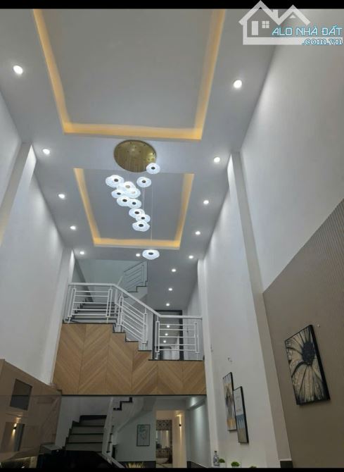 Bán nhà 3 tầng kiệt Lê Độ Phường Chính Gián, Có 6PN trung tâm thành phố - 1