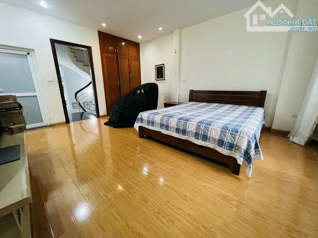 BÁN NHÀ YÊN HÒA, VỊ TRÍ KINH DOANH, O TÔ, KHU VỰC VIP 41M2, GIÁ 12 TỶ - 1