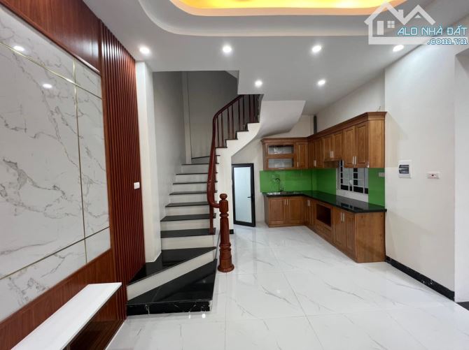 Sót lại căn nhà 5 tầng mới 2 thoáng Full nội thất 4 tỷ 250, ngay cạnh Phố Nhổn - 1