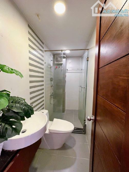 Kẹt NH hạ giá 1ty,nhà 4lau,khu dân cư,60m,HXH,Nguyên Hồng,Bình Thạnh - 1
