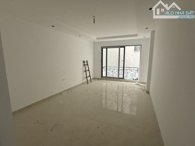 Chính chủ cần bán căn nhà xây mới mặt tiền rộng tại trung tâm phố Lò Đúc, Hai Bà Trưng - 1