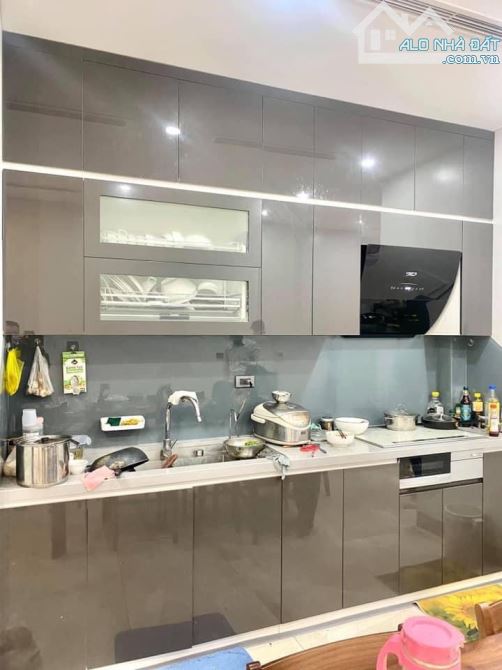 Bán nhà phân lô ô tô phố Tôn Đức Thắng quận Đống Đa 70m2, MT4m, 6 Tầng, Thang Máy, KD - 1