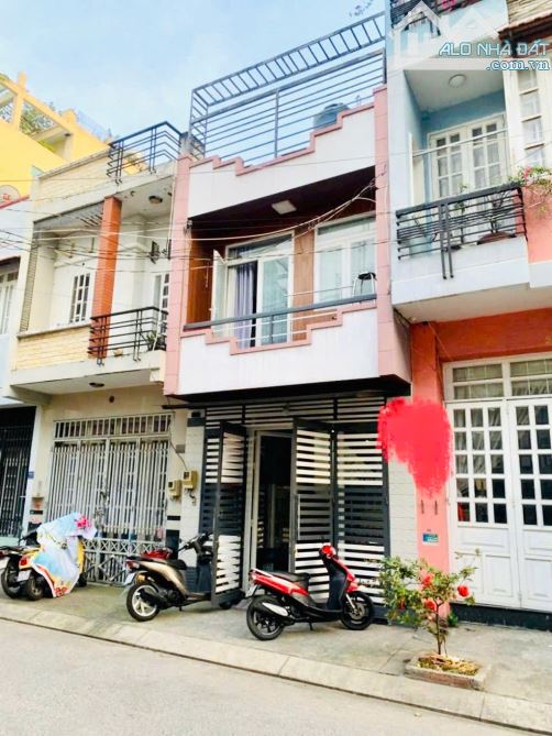 NHÀ BÁN HẺM XE TẢI -SỔ ĐẸP-PHÁP LÝ CHUẨN -NHĨNH 4 TỶ - 1