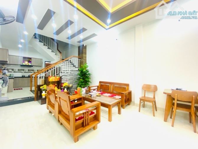 Bán nhà 2 tầng Lưu Trọng Lư -70m2, 6tỷ700tr -nhà 2 tầng đẹp gần sông, trung tâm Hải Châu - 1