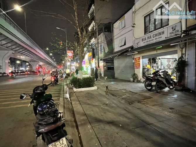 Bán Nhà Mặt Phố Quận Hai Bà Trưng Lô Góc 195m2T MT8m Vỉa Hè 2 THOÁNG 108 Tỷ Đại La.
