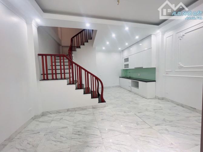 Mặt phố Cầu Đơ 5_Nở hậu_Kinh doanh sầm uất_Dòng tiền_Pháp lý chuẩn_38 m2_9 tỷ 4 - 1