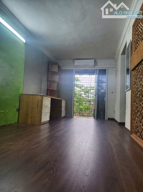 Tập thể Bách Khoa – căn góc 3 mặt thoáng, diện tích sử dụng lên tới 55m². - 1