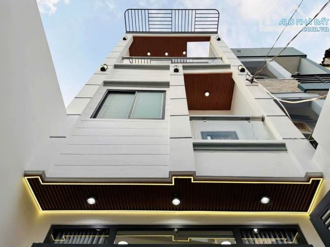 Bán gấp nhà, 4 tầng, 8 phòng, khai thác ngay, Nguyễn Văn Đậu, DT 700 Tr/năm ! - 1