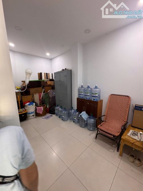 Mặt Tiền Bình Long Phú Thạnh Tân Phú 4 tầng 144m2 ngang 8m chỉ 19 tỷ - 1