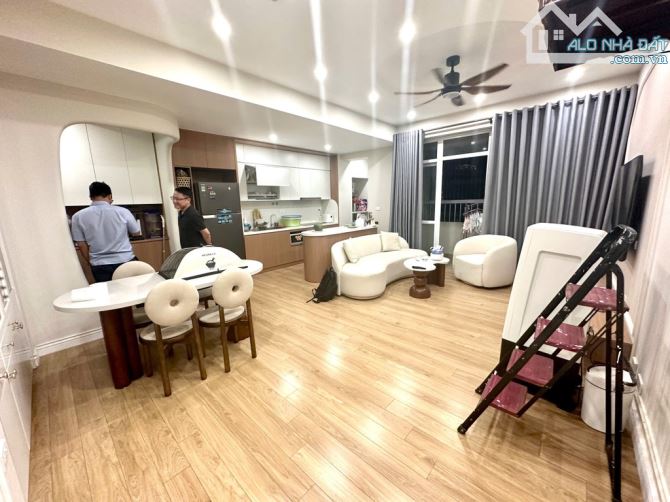 CHUNG CƯ VIP CT2 – 183 HOÀNG VĂN THÁI –88M-2N, 2VS – NỘI THẤT ĐẸP – GIÁ 5,X TỶ - 1