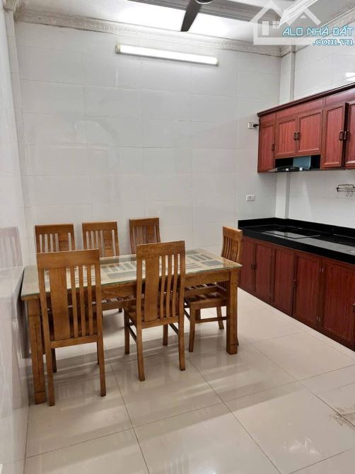 BÁN NHÀ PHÂN LÔ PHẠM TUẤN TÀI CẦU GIẤY DT 40M 5 TẦNG 15 TỶ NGÕ THÔNG Ô TÔ TRÁNH Ở & KD VIP - 1
