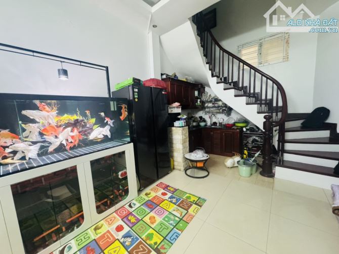 Bán nhà mặt ngõ quan Hoa Cầu giấy - 1
