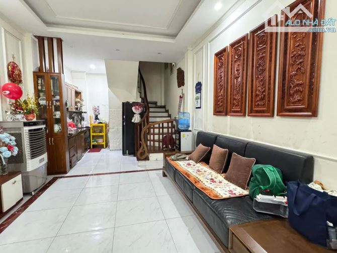 Bán nhà văn quán hà đông ô tô tránh sát nhà lô góc DT30m2 giá hơn 7 tỷ - 1