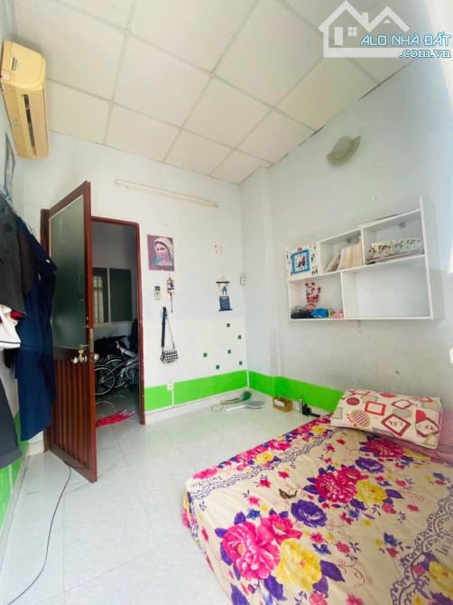 Bán nhà hẻm 6m Nguyễn Hữu Cảnh - đối diện Landmart, DT: 7x14m, 2 tầng- 2PN, 9.9 tỷ. - 1