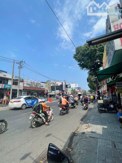 cho thuê nhà góc Quang trung 3,5x20 1t1l  vị trí siêu đẹp - 1