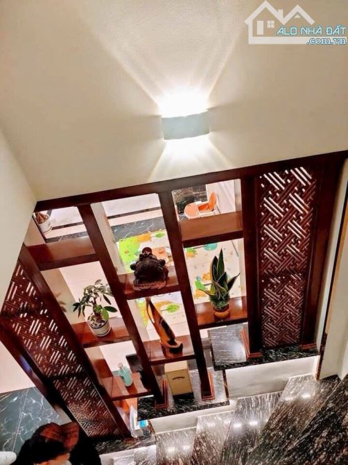BÁN NHÀ PHỐ THẠCH BÀN LONG BIÊN NHỈNH 5 TỶ 35M, 5 TẦNG , MT 5M, Ô TÔ, KINH DOANH. - 1