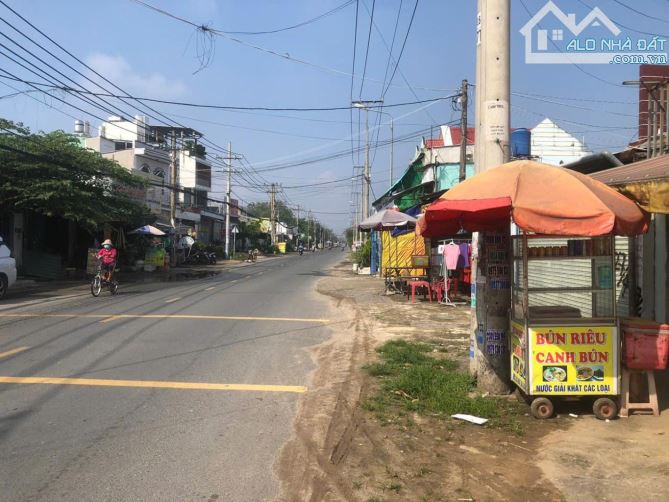 DƯƠNG CÔNG KHI - MẶT TIỀN - 600m2, (14x45)m - THỔ CƯ - VỊ TRÍ KINH DOANH - GIÁ 50 Triệu/m2 - 1