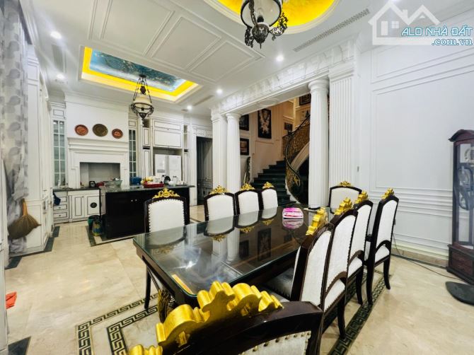 BÁN BIỆT THỰ ĐẲNG CẤP THÀNH PHỐ GIAO LƯU - TỪ LIÊM - THANG MÁY - 250M X 4 TẦNG - MT 8M - 1