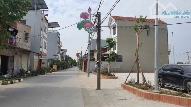 ĐẤT NỀN PHÚC HẬU - DỤC TÚ, 60M2, NGÕ THÔNG Ô TÔ, 10M RA BÌA LÀNG VÀI LÀN XE TẢI TRÁNH - 1
